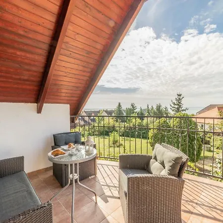 Apartment Kamilla Balatonkenese