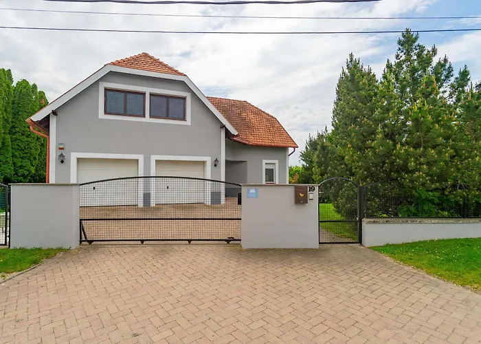 Apartament Kamilla Balatonkenese