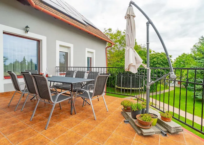 Kamilla Apartament Balatonkenese